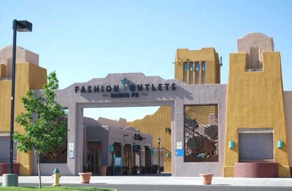 Commercial Painting - Shopping Center - Santa Fe Fashion Outlets - Santa Fe, New Mexico